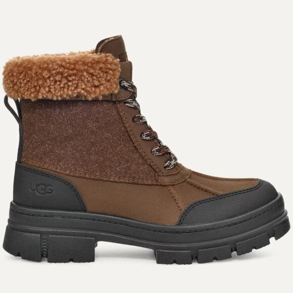 UGG Ashton Addie Tipped Winter Boots Size 10 New - Picture 1 of 9